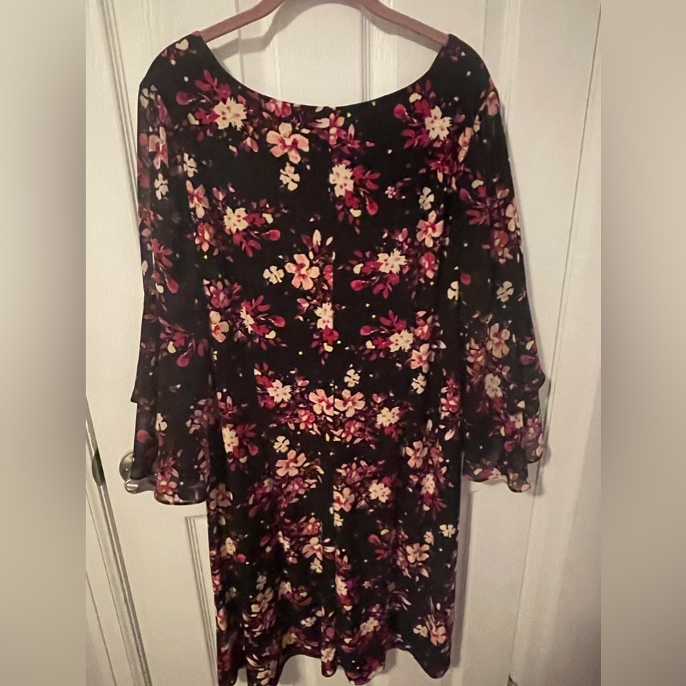 Roz & Ali Floral Midi Dress - Black and Pink